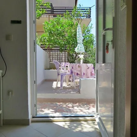 Studio Apartment Liovic Apartment