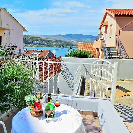 Apartment Studio Apartment Liovic